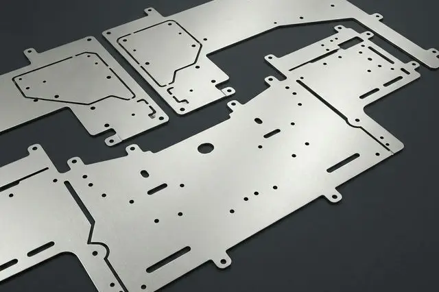 Детали из нержавеющей стали, изготовленные лазерной резкой